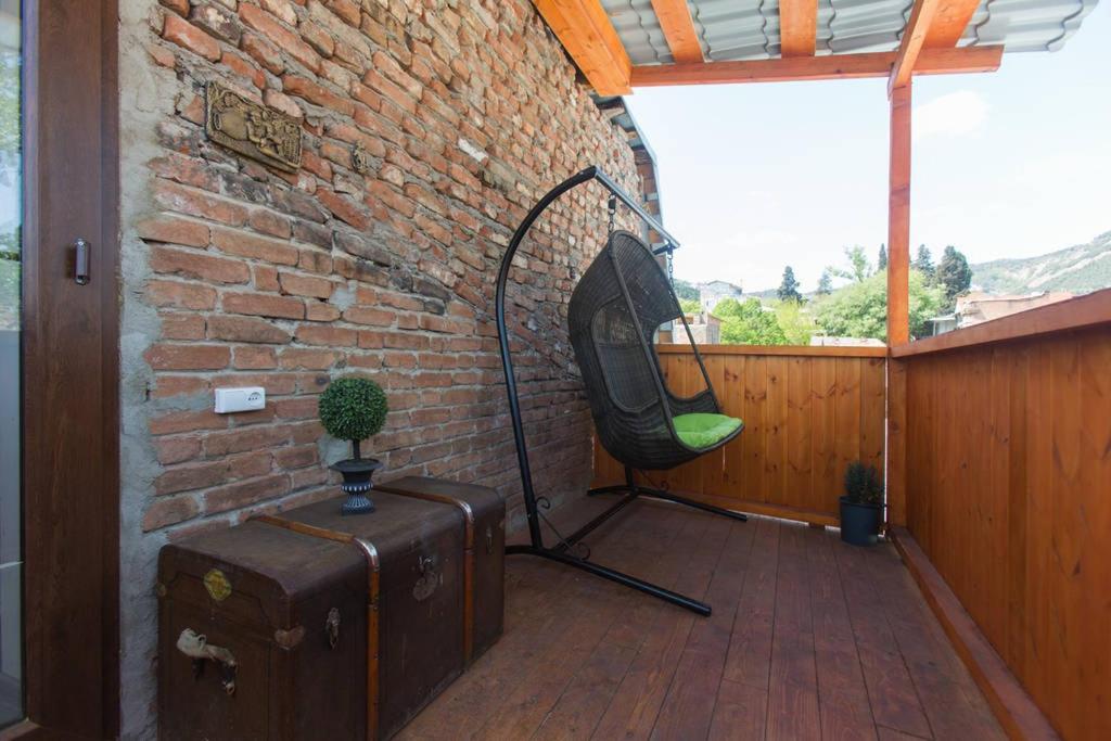 Lado Asatiani Apartment room 5